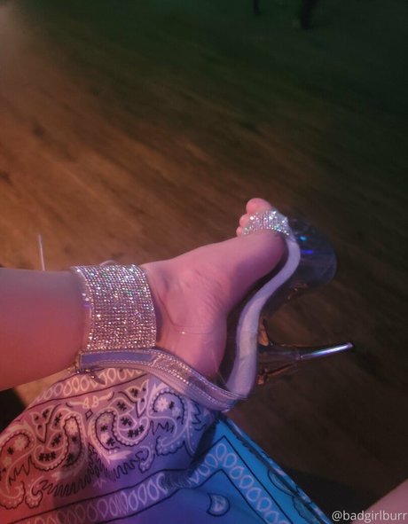 Naakte gelekte OnlyFans-foto van Bbyyburr