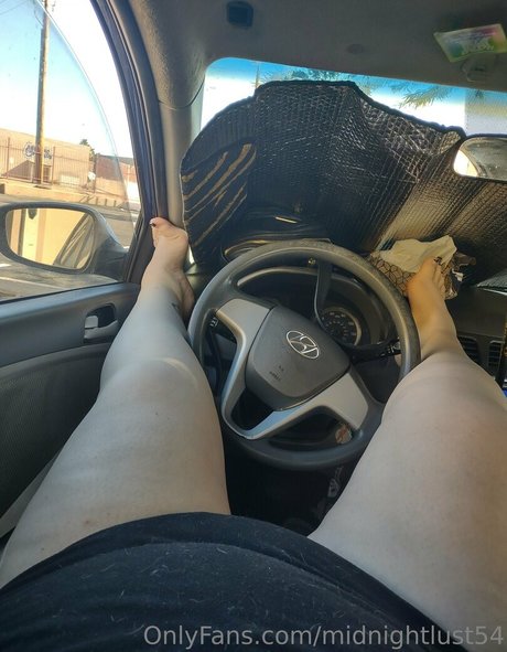 Naakte gelekte OnlyFans-foto van Midnightlust54