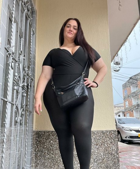Naakte gelekte OnlyFans-foto van Patricia Curvy Xxl
