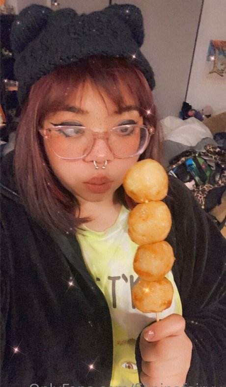 Naakte gelekte OnlyFans-foto van Filipinafairyy