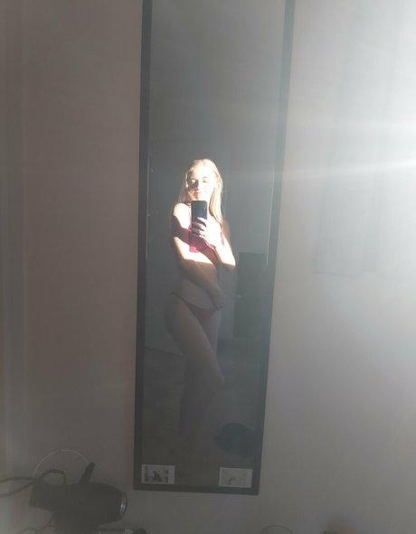 Naakte gelekte OnlyFans-foto van Loveme123800