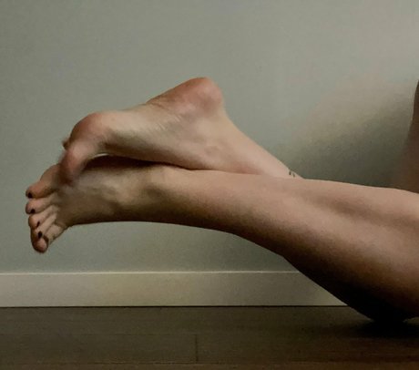 Naakte gelekte OnlyFans-foto van Porcelainpads