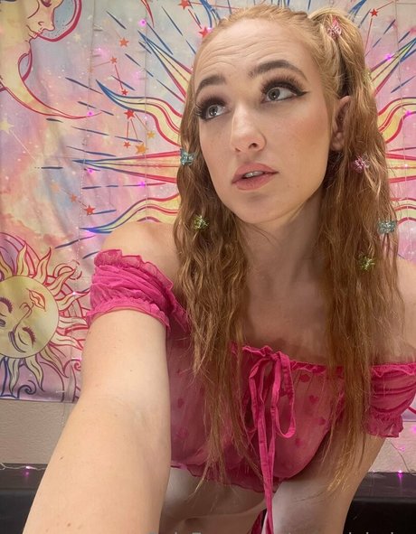 Naakte gelekte OnlyFans-foto van Neverlybaby