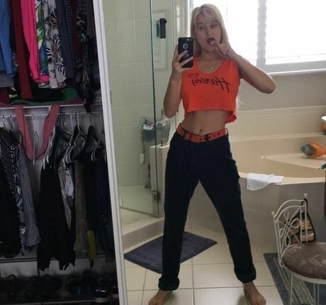 Naakte gelekte OnlyFans-foto van Natnevv
