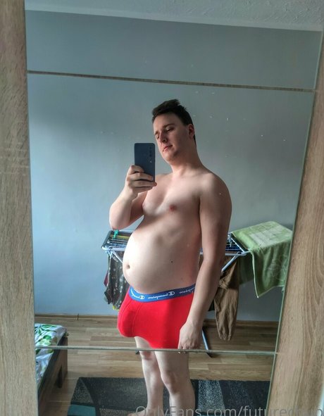 Naakte gelekte OnlyFans-foto van Futurechub