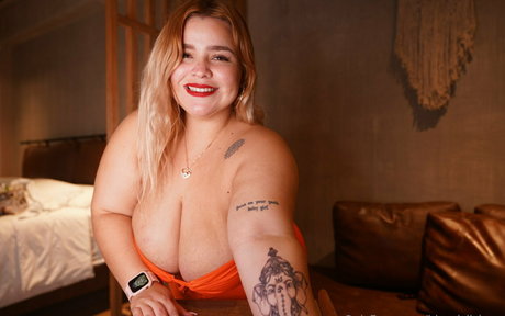 Naakte gelekte OnlyFans-foto van Blondylicious