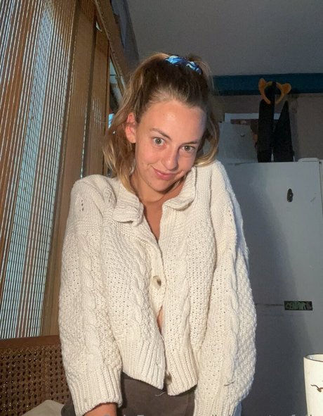 Naakte gelekte OnlyFans-foto van Leilawaterfalls