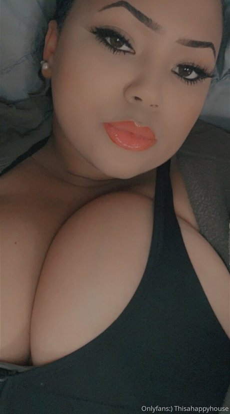 Naakte gelekte OnlyFans-foto van Thisahappyhouse