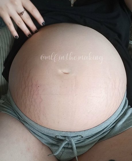 Naakte gelekte OnlyFans-foto van Mlfinthemaking