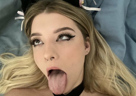 Naakte gelekte OnlyFans-foto van Fairiwinni