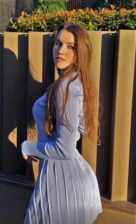 Naakte gelekte OnlyFans-foto van Luana Giorgio