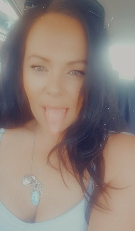 Naakte gelekte OnlyFans-foto van Davens