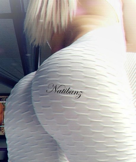 Naakte gelekte OnlyFans-foto van Natistore