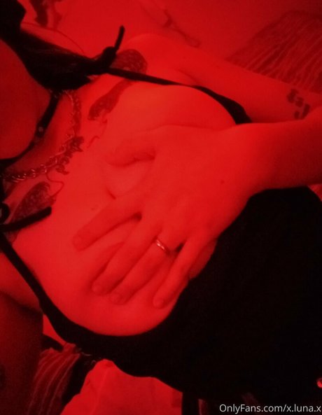 Naakte gelekte OnlyFans-foto van Xlunax