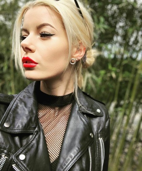 Naakte gelekte OnlyFans-foto van Honeybabesugarpiie