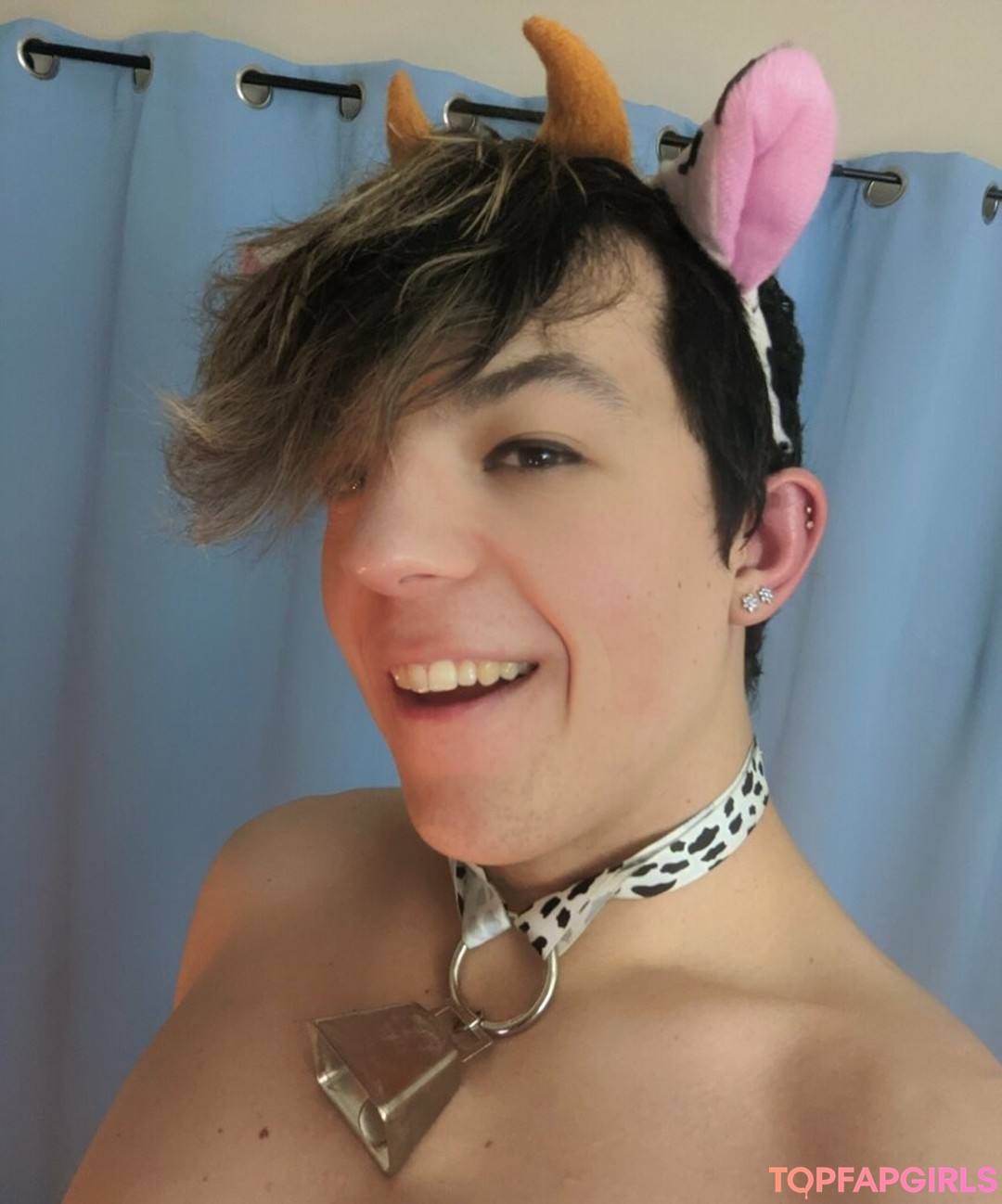 Naakte gelekte OnlyFans-foto van Queerbunnybabe #1036