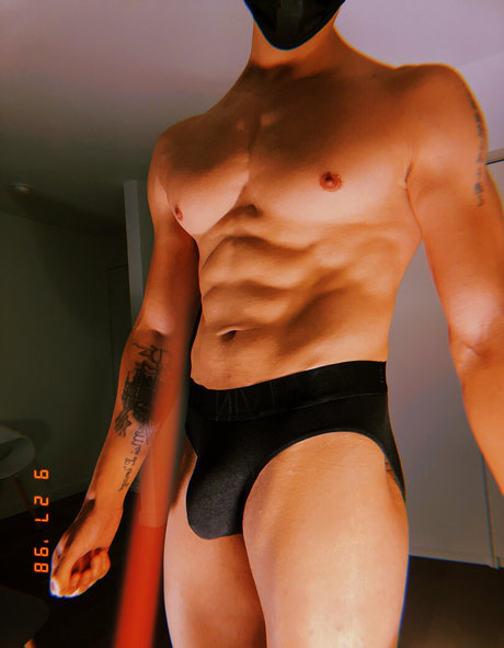 Naakte gelekte OnlyFans-foto van Phenta8