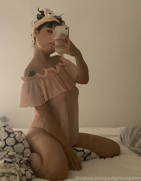 Goodgirlcomplextv