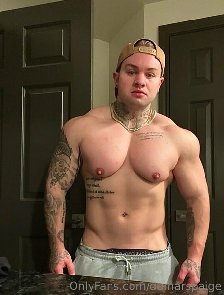 Naakte gelekte OnlyFans-foto van Paige Dumars
