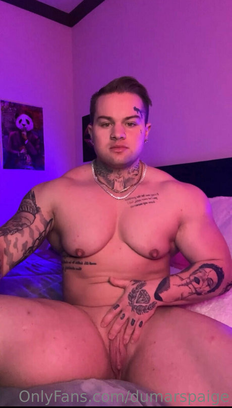 Naakte gelekte OnlyFans-foto van Paige Dumars