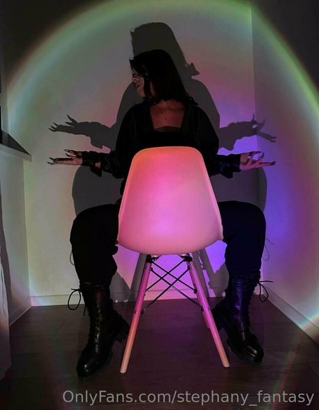 Naakte gelekte OnlyFans-foto van Stephanyfantasy