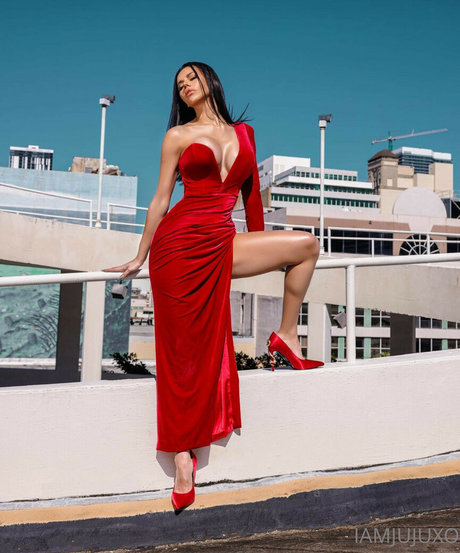 Naakte gelekte OnlyFans-foto van Juju Bahreis