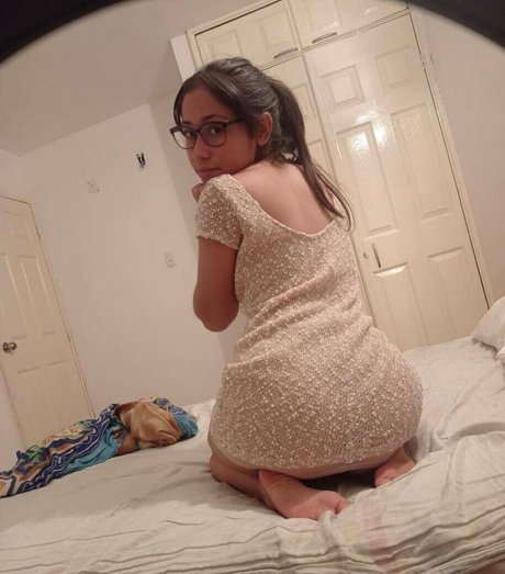 Naakte gelekte OnlyFans-foto van Cuteteensgroup1