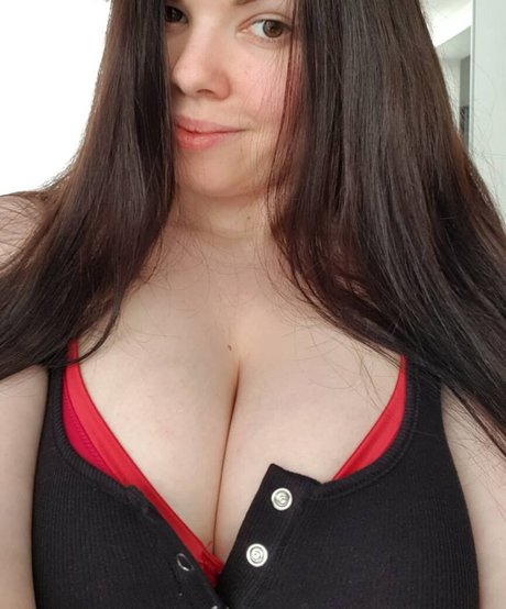 Nina Nightbloom