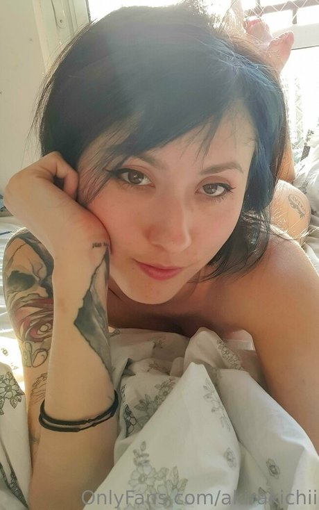 Naakte gelekte OnlyFans-foto van Akirakichii
