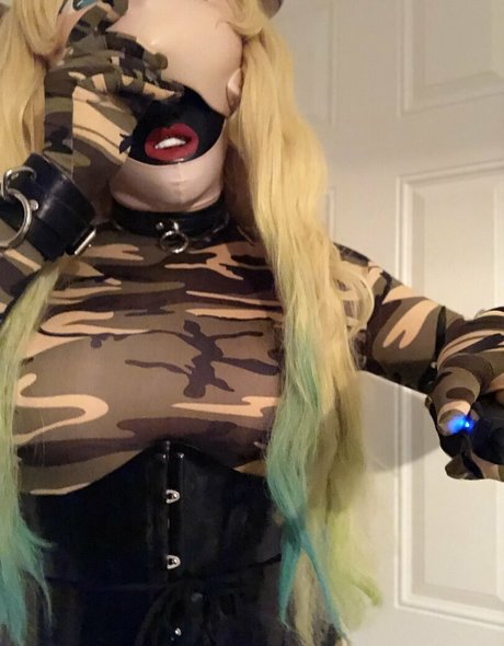 Naakte gelekte OnlyFans-foto van Lucoakig