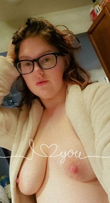 Naakte gelekte OnlyFans-foto van Elizabethlily19