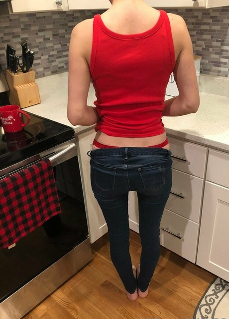 Momnextdoor33