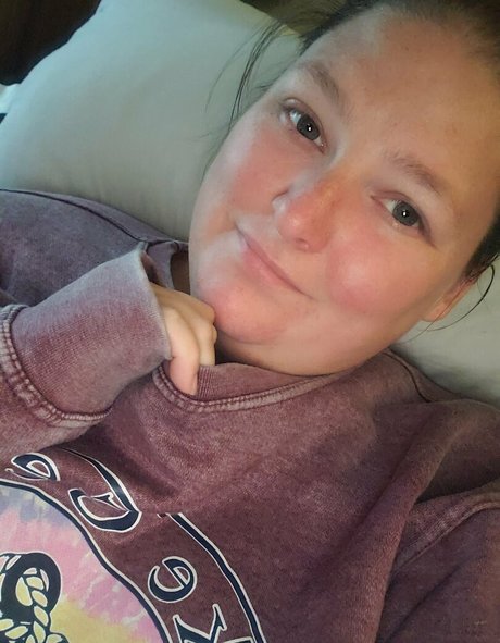 Naakte gelekte OnlyFans-foto van Princessbigtits