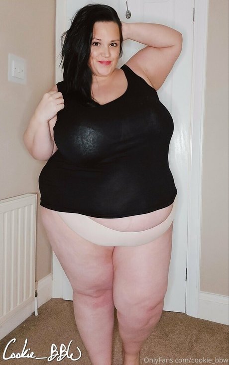 Naakte gelekte OnlyFans-foto van Cookiebbw