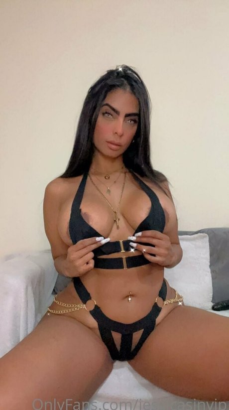 Naakte gelekte OnlyFans-foto van Jessicasinvip