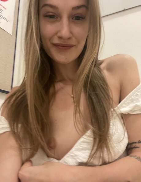 Naakte gelekte OnlyFans-foto van Realtiffany
