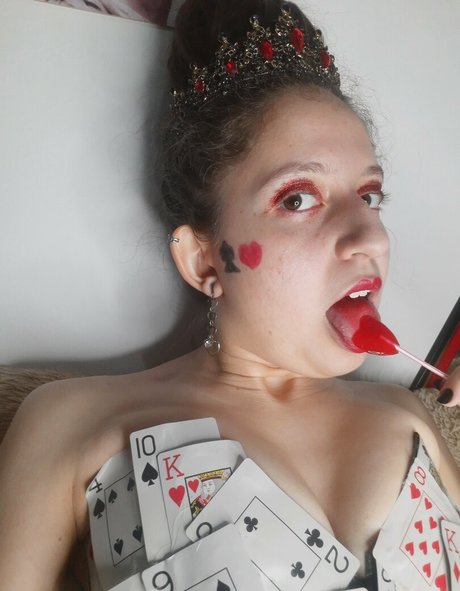 Naakte gelekte OnlyFans-foto van Xxxcleopoeta