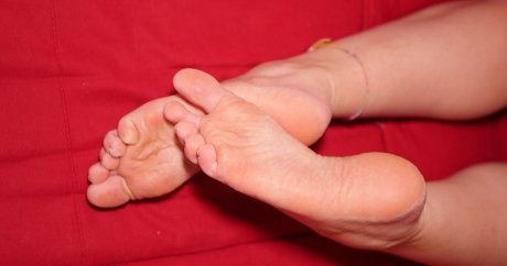 Naakte gelekte OnlyFans-foto van Fairyfeetsisters