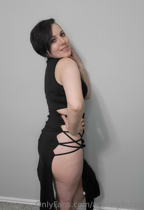 Naakte gelekte OnlyFans-foto van Acutelyburps