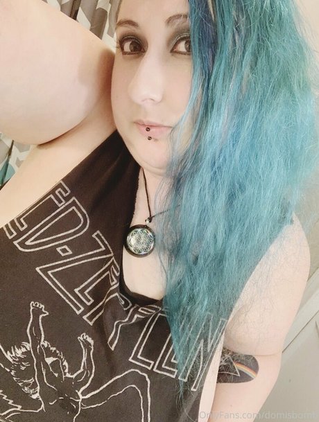Naakte gelekte OnlyFans-foto van Domisbomb