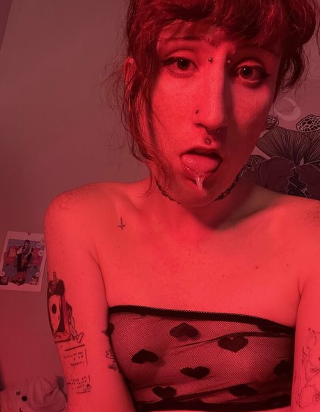 Naakte gelekte OnlyFans-foto van Fiafoxglove