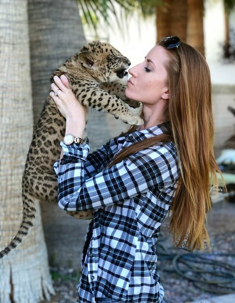 Naakte gelekte OnlyFans-foto van Tigerqueen