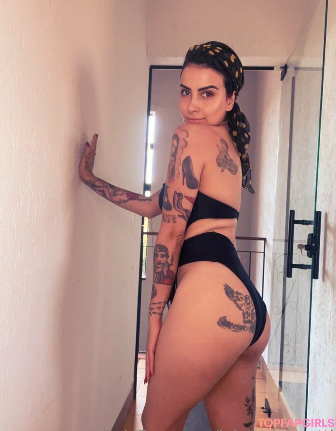 Naakte gelekte OnlyFans-foto van Gabi Benvenutti #11 Naakte gelekte OnlyFans-foto van Gabi Benvenutti #11