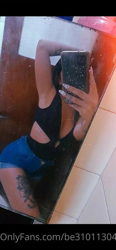 Naakte gelekte OnlyFans-foto van Be31011304
