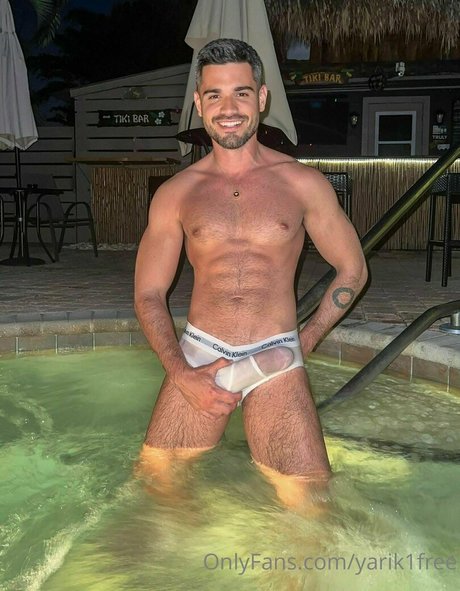 Naakte gelekte OnlyFans-foto van Yarik1free