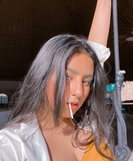 Naakte gelekte OnlyFans-foto van Danahe Vasquez