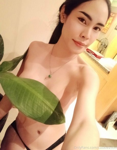 Naakte gelekte OnlyFans-foto van Cookie2534