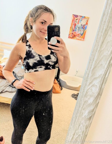 Naakte gelekte OnlyFans-foto van Laurawould123