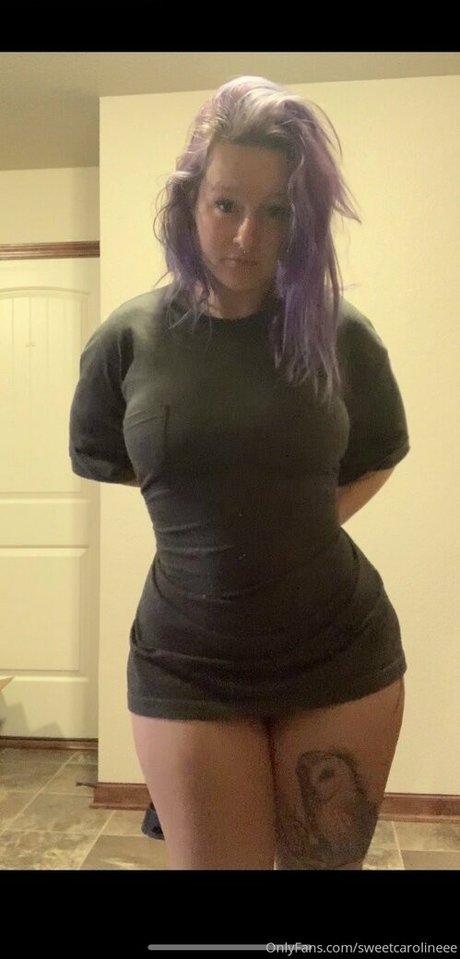 Naakte gelekte OnlyFans-foto van Sweetcarolineee