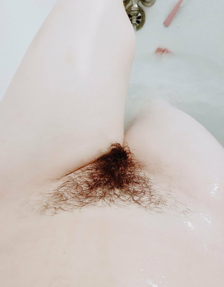 Naakte gelekte OnlyFans-foto van Angelfae69